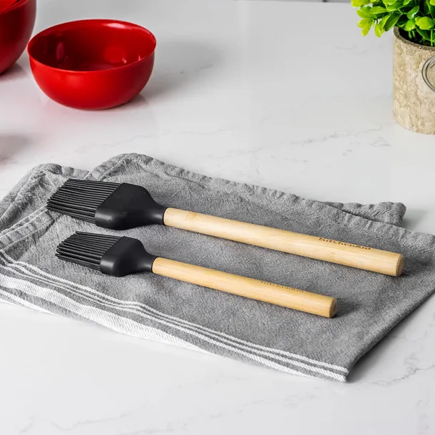 pedzelek-silikonowy-22cm-classic-bamboo-kitchenaid-stan-nowy-marka-kitchenaid