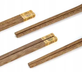 kwadratowe-zdobione-paleczeki-do-sushi-z-bambusa