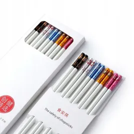 10-par-biale-paleczki-do-sushi-z-tworzywa-ozdobne