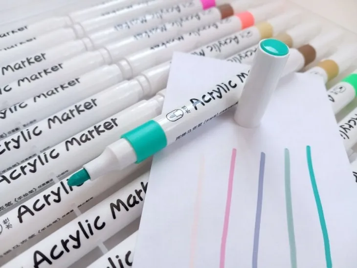 markery-brush-akrylowe-18-kolorow-stan-nowy-pojemnosc-4-ml