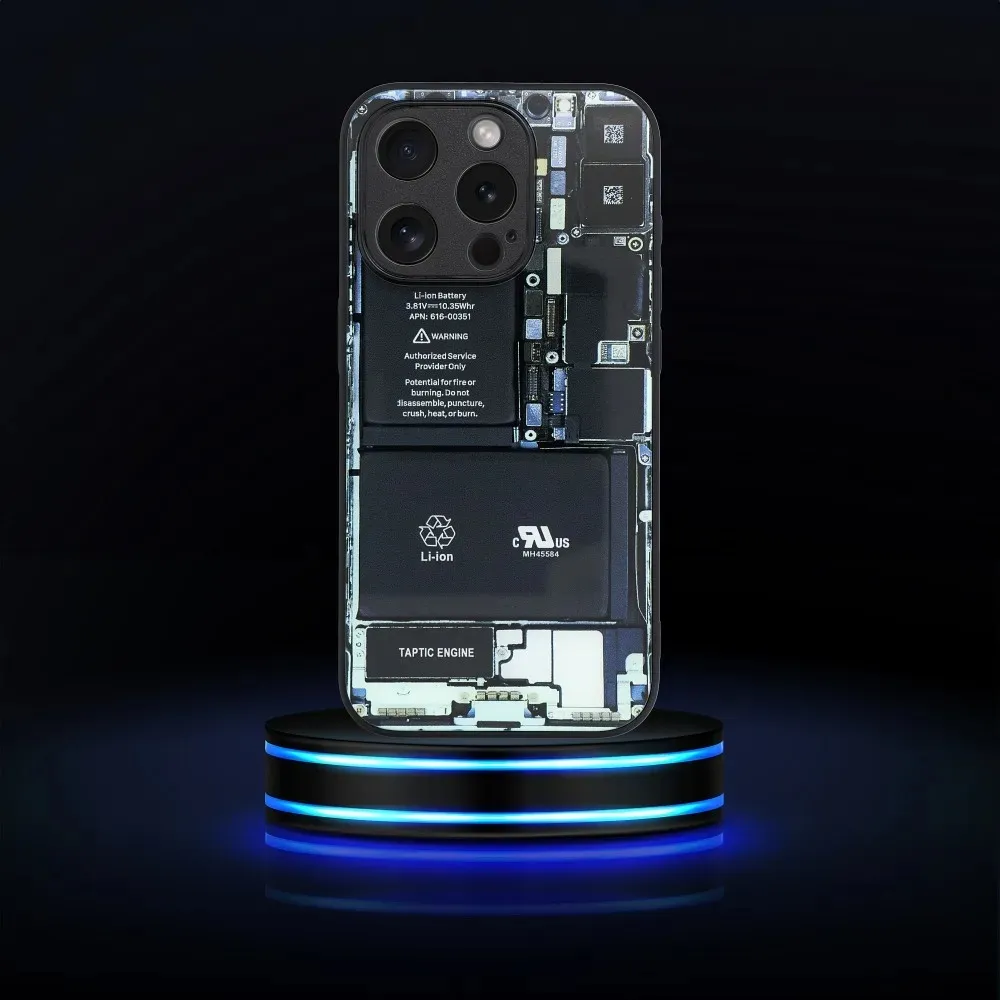 futeral-tech-do-iphone-15-pro-wzor-1