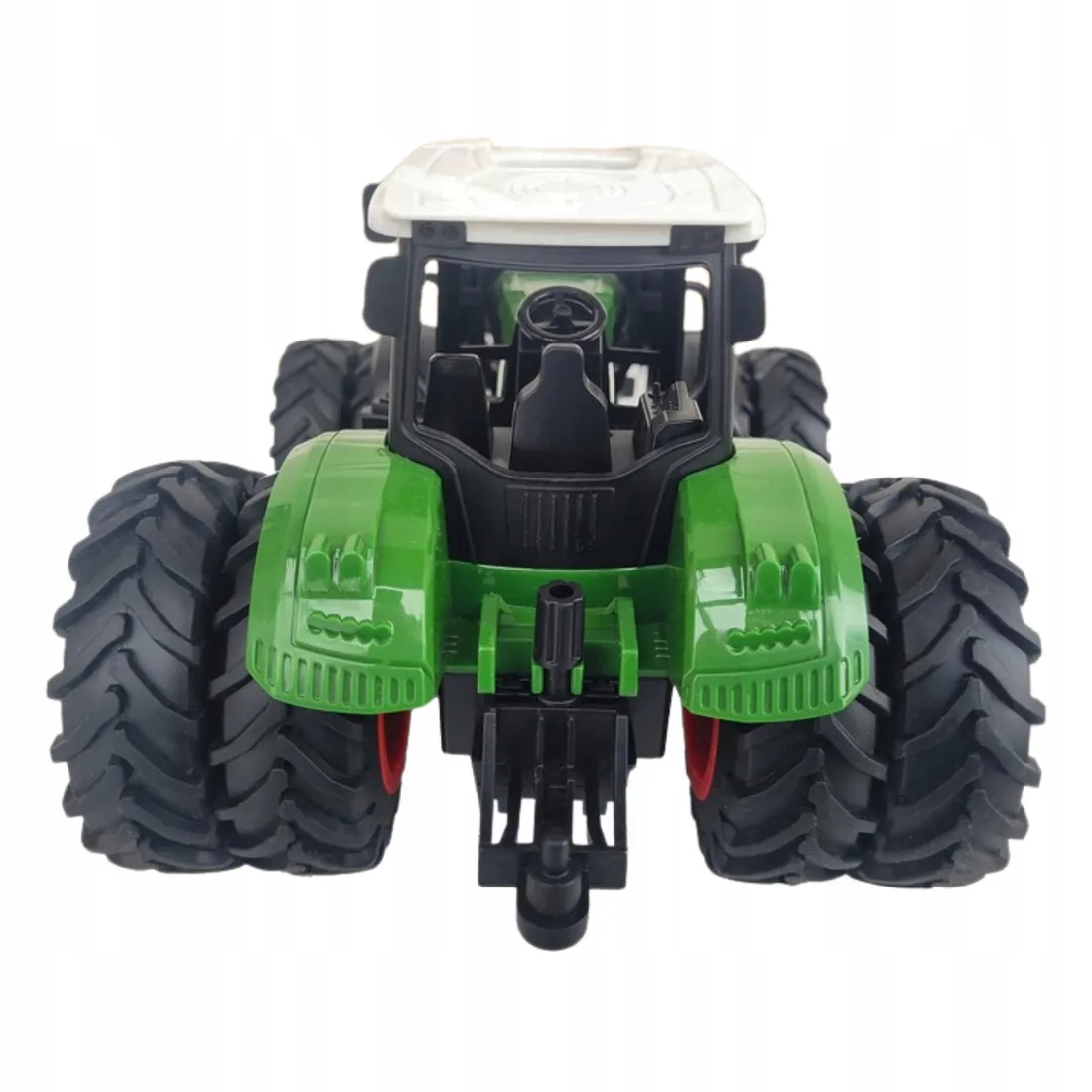 traktor-waga-z-opakowaniem-0-15-kg
