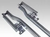 stopa-ramiona-bramy-4-mm-kowal-kpl-tulejki-sruby-stan-nowy