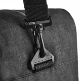 torba-podrozna-activ-czarny-cechy-dodatkowe-na-ramie