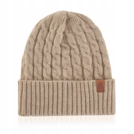 czapka-damska-ze-wzorem-winter-bezowy