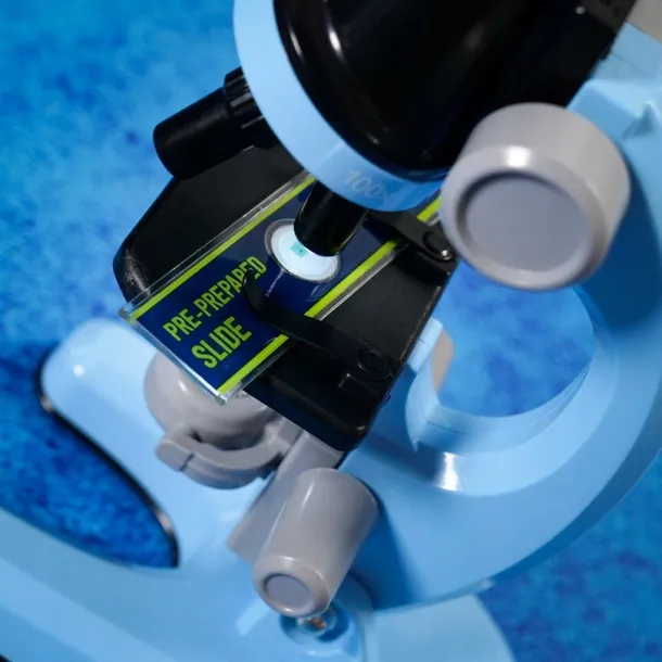 mikroskop-i-m-a-genius-wiek-dziecka-7-lat