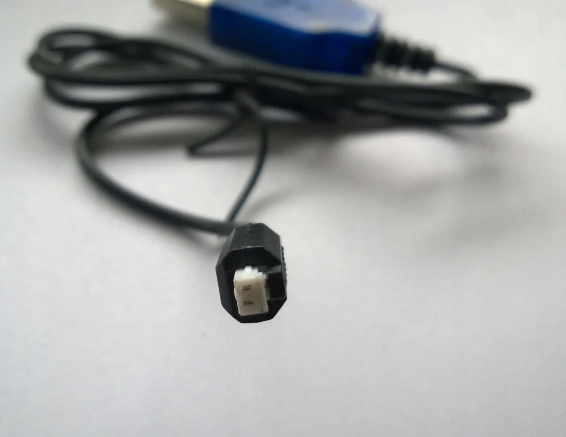 60-10-042-ladowarka-usb-stan-nowy