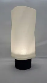 stylowa-lampa-skrecona-elegancja-ekologia-i-uniwersalnosc