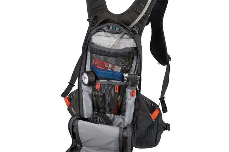 plecak-rowerowy-thule-rail-8l-3203796-stan-nowy