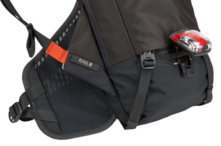 plecak-rowerowy-thule-rail-8l-3203796-stan-nowy