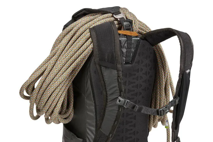 thule-stir-20l-3204091-stan-nowy