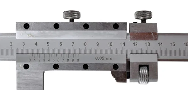 profesjonalna-suwmiarka-0-1000-mm-005mm-stan-nowy-marka-geko