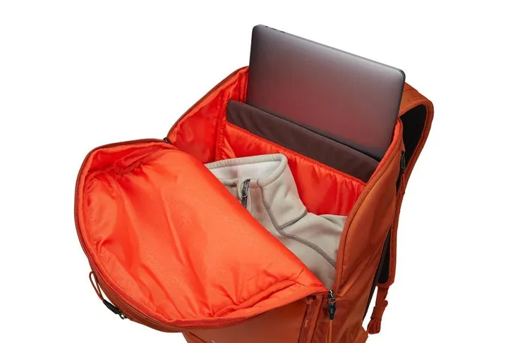 thule-chasm-backpack-26l-3204295-stan-nowy