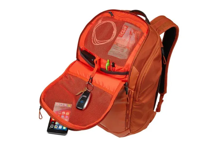 thule-chasm-backpack-26l-3204295-stan-nowy