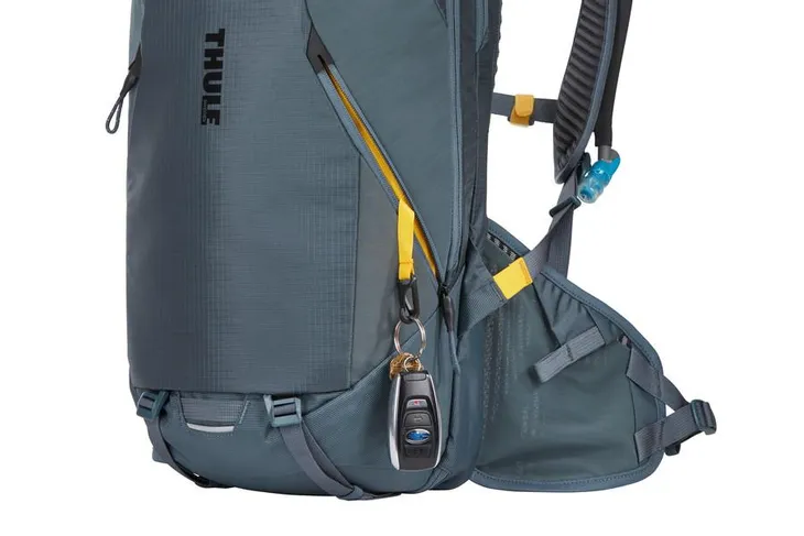 thule-rail-backpack-18l-3204482-stan-nowy