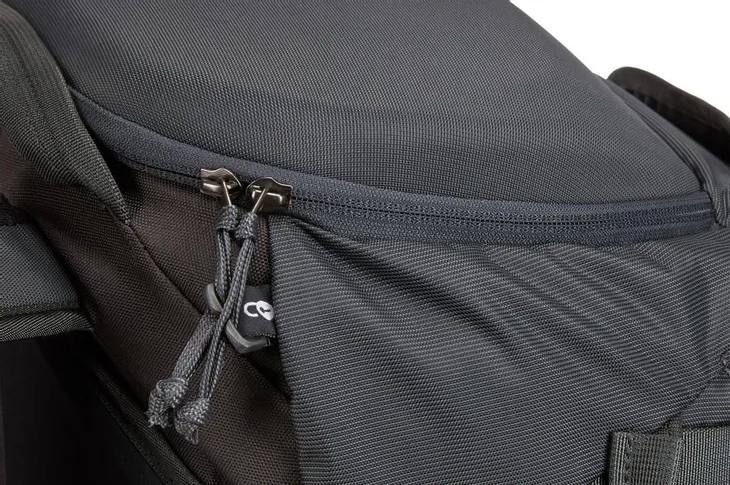 plecak-thule-landmark-40l-3203722-stan-nowy