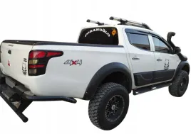 mitsubishi-l-200-dokladki-na-drzwi-super