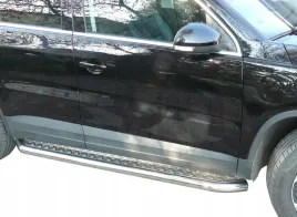 honda-cr-v-2018-2023-orurowanie-boki-stopnie-boczne-progi-mocne-wytrzymale