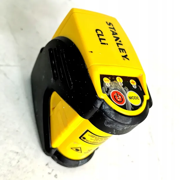 laser-krzyzowy-stanley-fatmax-clli-10-m-waga-2-kg