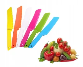 zestaw-nozy-plastikowych-plaskich-dla-dzieci-akcesoria-kuchenne-6-sztuk