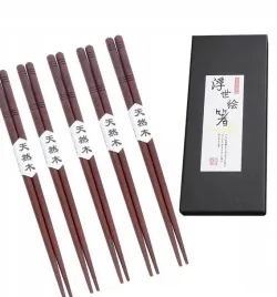 paleczki-sushi-ciemne-drewno-wielorazowe-pudelko-5