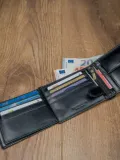 zapinany-skorzany-meski-portfel-rovicky-z-rfid