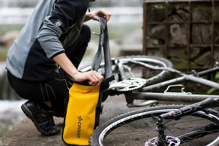 blekitny-mini-bag-crosso-2-l