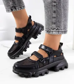 czarne-sneakersy-na-masywnej-podeszwie-djurs