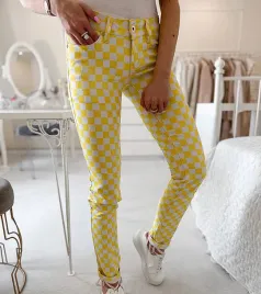 zolte-spodnie-materialowe-w-krate-bler