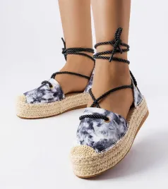 czarne-wiazane-espadryle-na-platformie-duffet