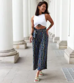 granatowe-szerokie-plisowane-spodnie-archimede