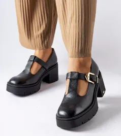 czarne-skorzane-polbuty-karino