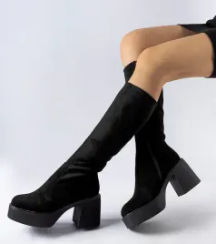 czarne-ocieplane-kozaki-na-slupku-zito