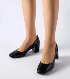 czarne-czolenka-na-slupku-remanzacco