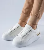 biale-sneakersy-na-platformie-ossona-marka-inna