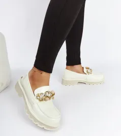 bezowe-skorzane-mokasyny-lakierowane-goe-nn2n4202