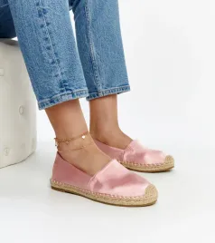 jasnorozowe-espadryle-z-polyskiem-na-platformie-caithlin