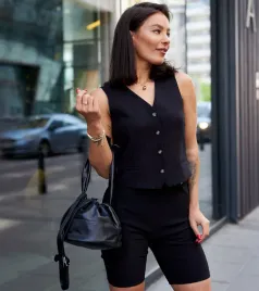 czarna-mala-torebka-typu-worek-aamala