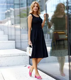 czarna-sukienka-na-ramiaczkach-masaew