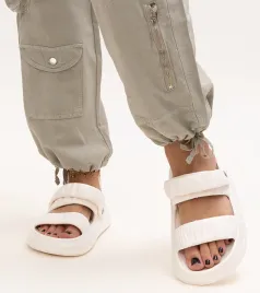 biale-sandaly-piankowe-z-marszczeniem-coreia