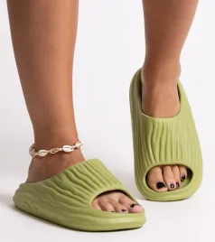 zielone-klapki-z-marszczeniem-miniya