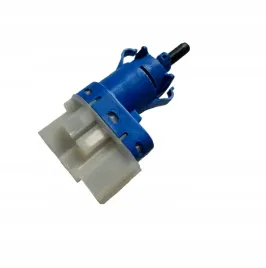 czujnik-wlacznik-swiatel-stop-iveco-2014-5801366985
