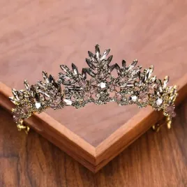 korona-damska-diadem-ze-stylowymi-wzorami-i-kamieniami-slub-bal-tiara