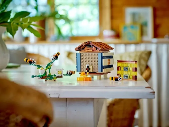 lego-creator-31143-budka-dla-ptakow-stan-nowy