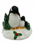 dekoracja-figurka-pingwin-material-wykonania-inny-kolor-bialy-odcienie-zieleni-czarny