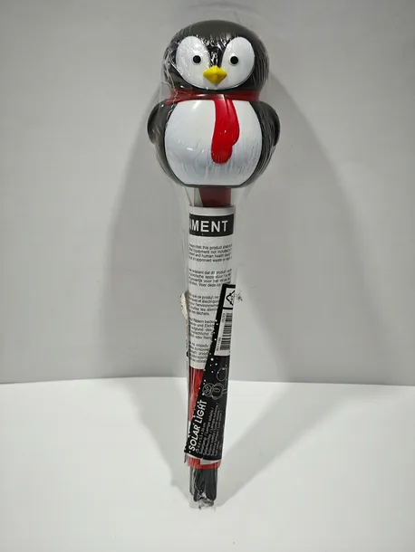 lampa-solarna-pingwin-kolor-dominujacy-czarny