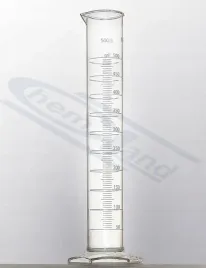 cylinder-pp-z-wylewem-skala-tloczona-0010ml