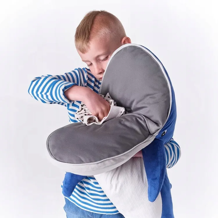 ikea-blavingad-pluszak-pletwal-blekitny-maskotka-100-cm