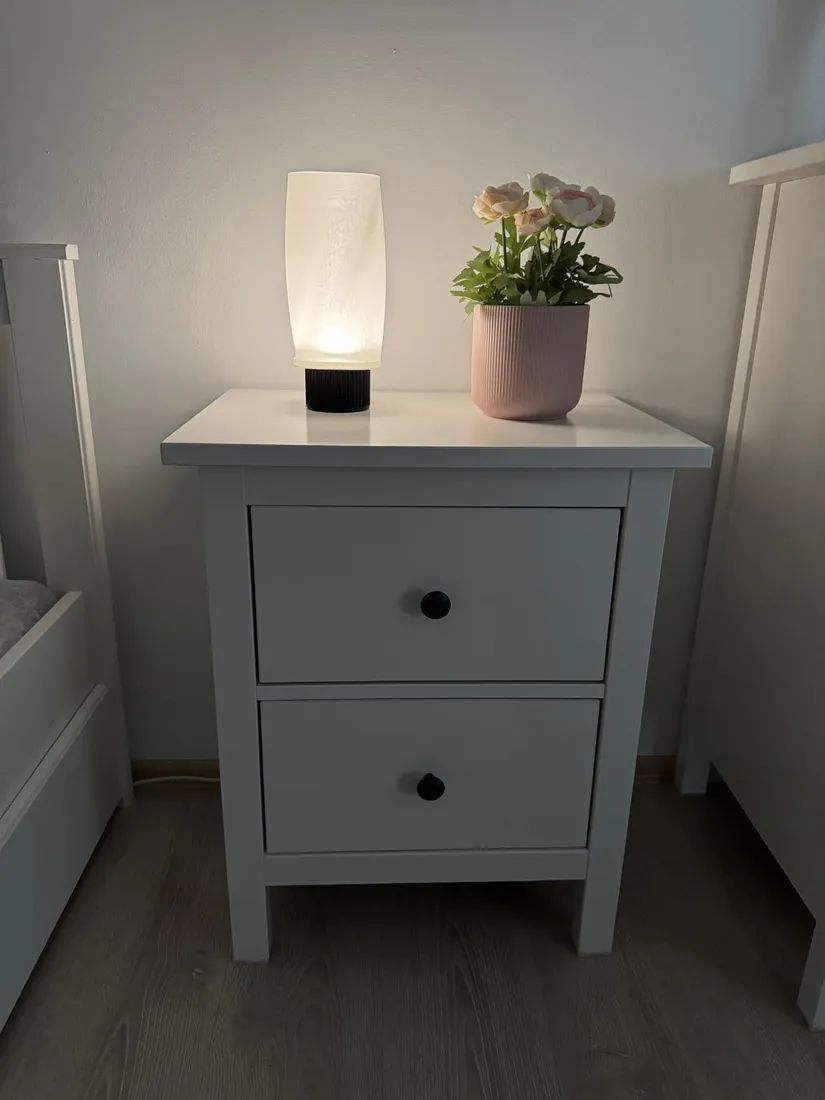 stylowa-lampa-skrecona-elegancja-ekologia-i-uniwersalnosc