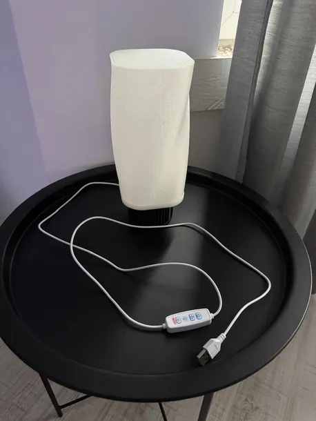 stylowa-lampa-skrecona-elegancja-ekologia-i-uniwersalnosc-rodzaj-gwintu-zintegrowane-zrodlo-led